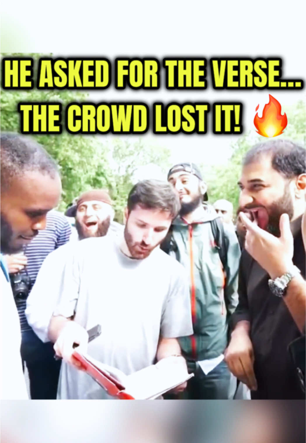 Christian asks: ‘Where in the Bible does it say David is a prophet?’ 😳 Then THIS happens… #Bible #Christian #SpeakersCorner #Viral #Fyp 