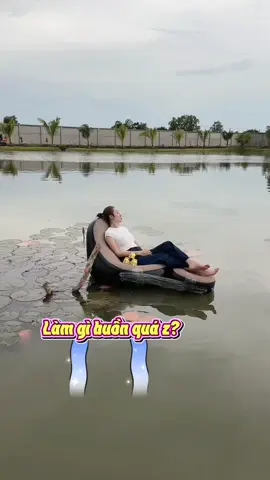 Quá buồn 😂
