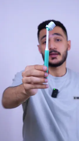 مێژووی فڵچەی ددان🦷 لە سیواکەوە تاوەکو بالین .. بینەری د.ژیار بن بۆ زانینی مێژووی فڵچەی ددان