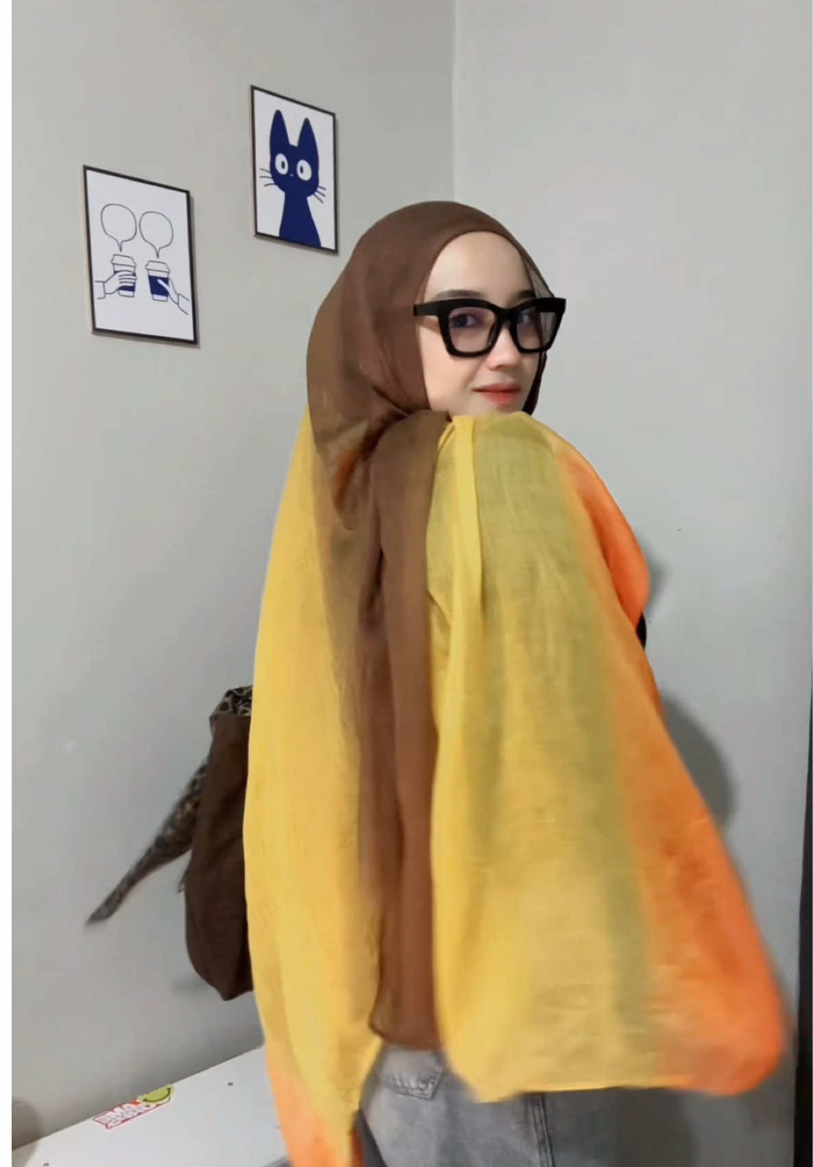 Tas mungil 😍 #fyp #outfitideas #ootdinspo #ootdhijab #simpleoutfit 