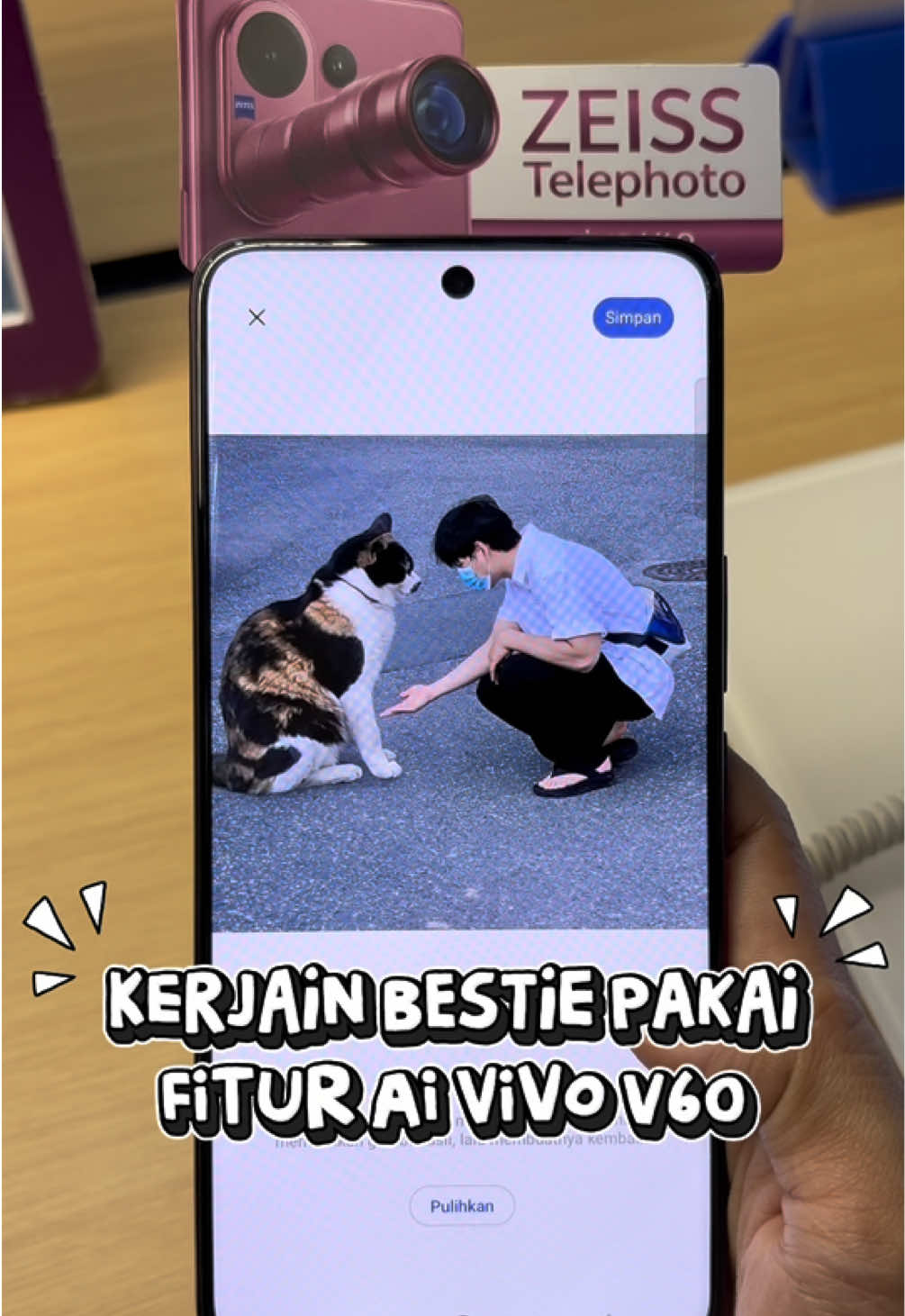 Gaada lagi drama foto gak pas!!Sekarang kamu bisa geser object, perbesar dan perkecil ukuran sesuka hati 😍  #vivoStoreV60 #CaptureV60 #vivoV60 #ZEISSPortrait #UpCloseFromAfar @vivocampus Indonesia @vivo Indonesia 