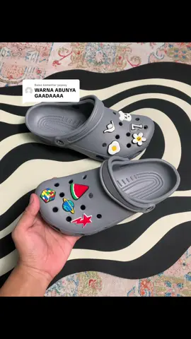 Membalas @yayaay WARNA ABU DISINI🫵👀 #sandalkodok #sandalbaim #fyp 