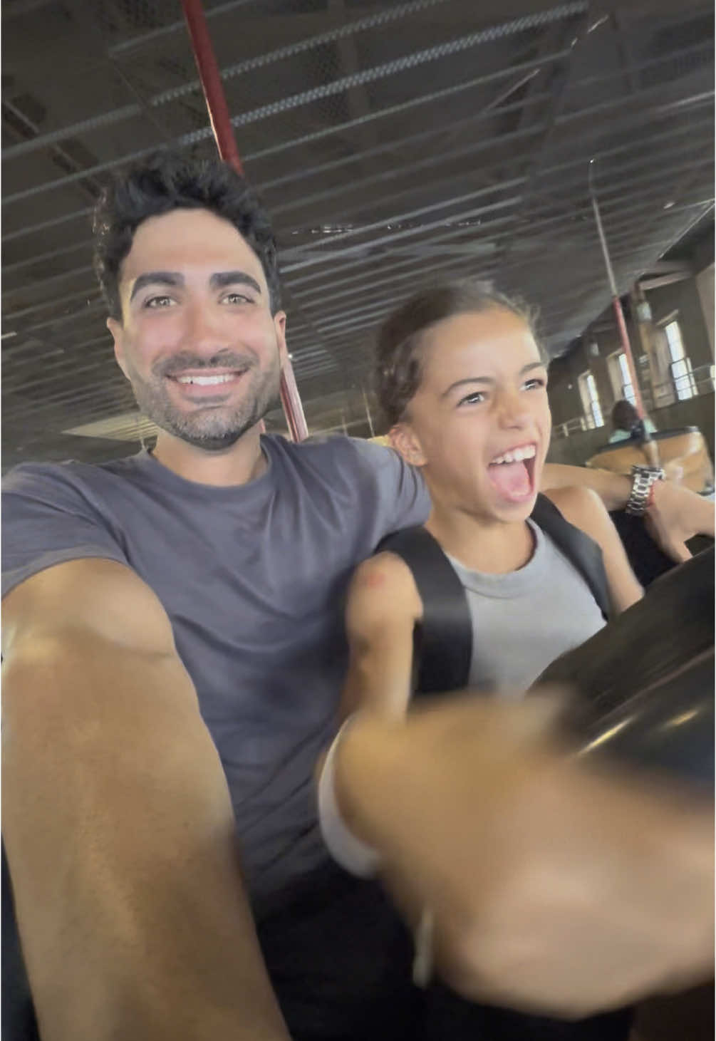Resumen de nuestro día con Alexa en el parque de atracciones ❤️ #moment #familia #papa #papaehija #diversion #parati 