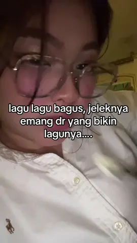 pdahal si harum manis ni gue puter TIAP HARIII tp kenapa engkau menyakiti hatiku… pdhal ak ingin trisam….  #harummanis #downfall #sedih 