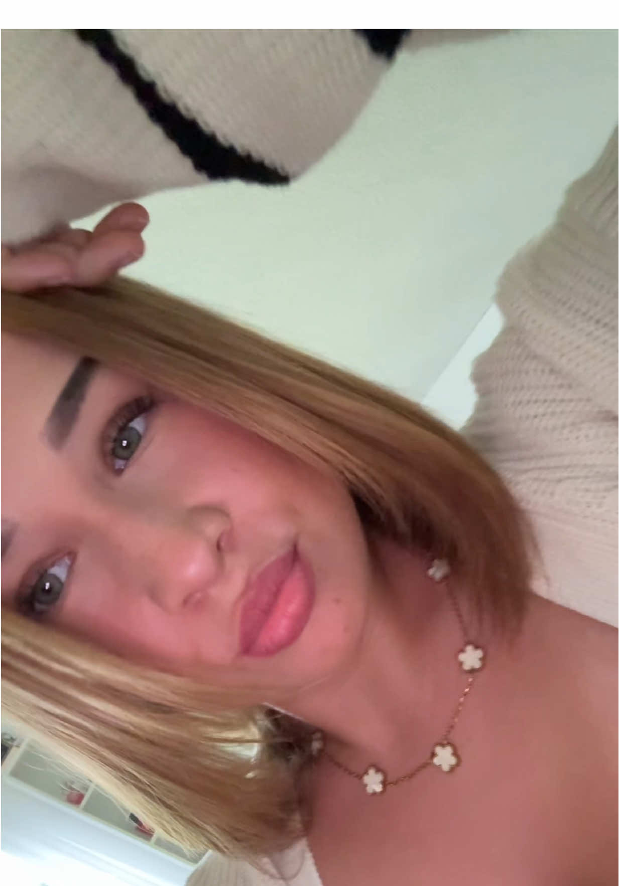 kisses for me?🙏🏻|#fyp #fürdich #videoviral #lipsync #entwurf 