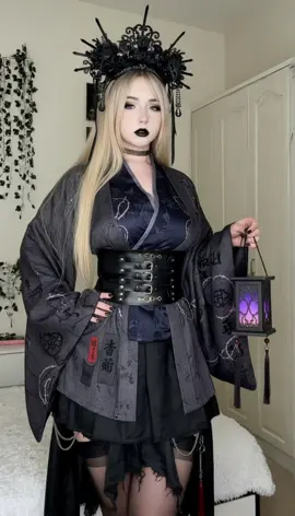 if you see this, it’s a sign for you to get a goth girlfriend #goth #gothgirl #gothgirlfriend #girlfriend #relationships