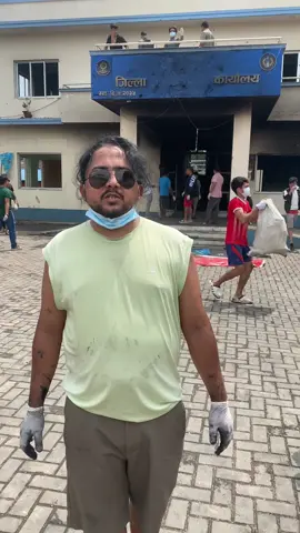 Ignore my working looks please participate to clean the destroyed public office individually #sayogii 