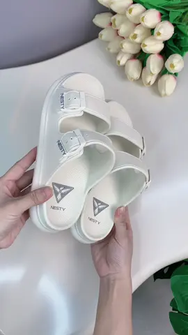 Dép Nesty, đôi dép quốc dân phối với cả TG, đẹp-sang-bền 💕#xuhuongtiktok2025 #xuhuong #moingaymotoutfit #dep #depnesty 