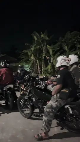 Ra perlu sangar sg penting wani gas pol”an🔥 anda nyalip tidak sopan kita turun gigi paman🙌🏻#byangkerok135 #bandungstyle135 #twostroke #fypage #fyppppppppppppppppppppppp @KING SUBANG⚡️@rystuuu1 @acill_ckd🥷 