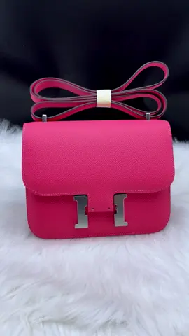 Do you like this kind pink? #bag #handcraft #leatherbag #luxurybags #gift 