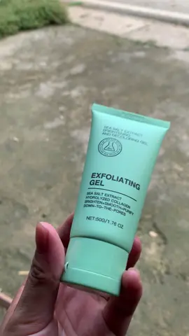 Em này tuy nhỏ nhưng mà muốn da đẹp thì k thể thiếu bước này đâu #taytebaochet #exfoliatinggel #xuhuong #tiepthilienket  @Chà nè🍄  @Chà nè🍄 