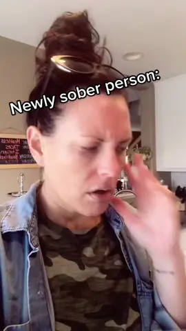 There’s more than one way to get sober! I did AA for one month and that’s it. Sober for over 14 years! #sober #recovery #soberhypemom #aa #odaat