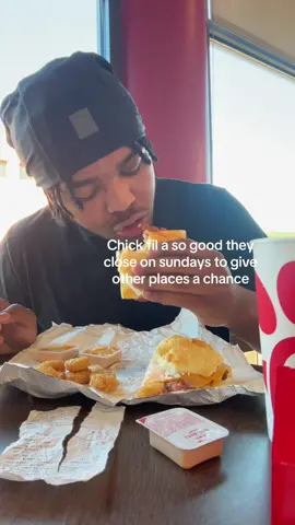 @Chick-fil-A hi, I’m speaking from the heart here. Ever since I began eating breakfast I started eating you. You make my day. I love the way your entire menu taste. Your bag is so deep. I love you #chickfila #food #college #dininghall