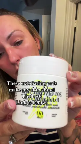 #liveclean#exfoliatingpads#skincare#shinyskin