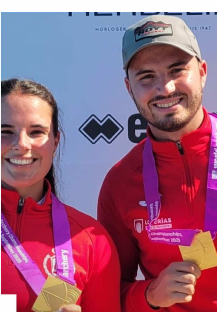 Los españoles Ellia Canales y Andrés Temiño consiguieron este miércoles la medalla de oro en la prueba por equipos mixtos de recurvo de los Mundiales de tiro con arco que se disputan en Gwangju (Corea del Sur). #tiroconarco #deportes 