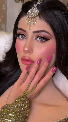 ✨ This stunning makeover by Kashee is pure perfection! From timeless makeup to flawless styling, every detail is designed to make you stand out on your wedding, event, or special occasion. 💫 📌 Book your slot now with Kashee & his expert team at Kashee’s Kingdom, Tariq Road and turn your dream look into reality! 📞 WhatsApp: +92 345 288 9230 🌐 Website: www.kashees.com #Kashees #Kashee #KasheesMakeover #KasheesKingdom #TariqRoad     