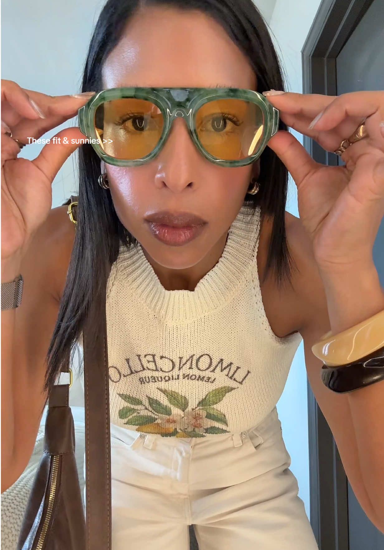 The coolest sunnies 🥑🍋 #sunglasses #sunnies #outfitinspo #trendylooks #OOTD 