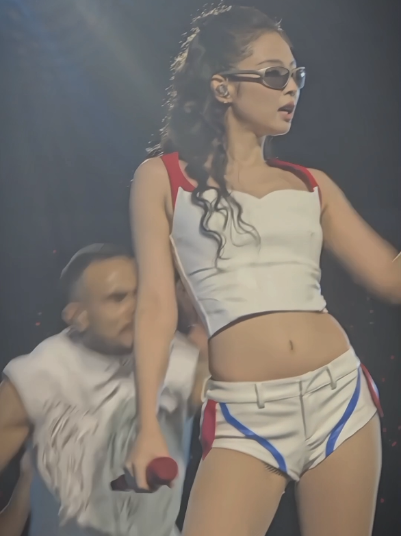Okul çok sıkıcı geçti çok bunaldım||Jennie dance fancam//#viralvideo #edits #kpopedit #yağızaaşığımdiyincekeşfetoluyomuş 