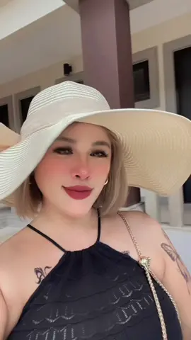 Di cintai atau tidak aku tetap busy holiday sambil ukur jalan 😂😂😂 