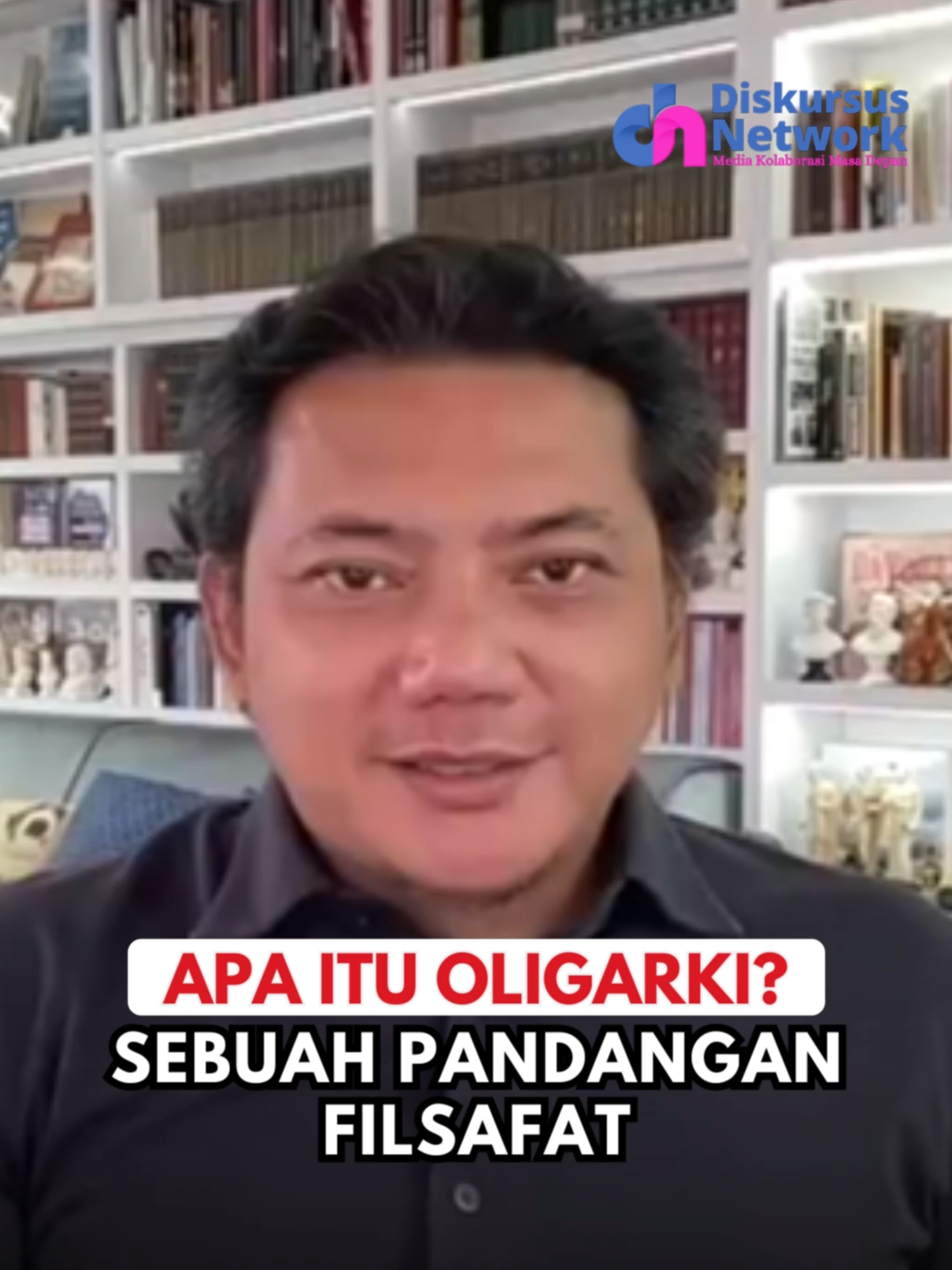 Oligarki bukan sekadar istilah politik, tapi realitas yang kita hadapi setiap hari.  Taufik Basari menegaskan: jika politik hanya dikuasai segelintir orang, maka suara rakyat akan tenggelam.  Pertanyaannya, apakah demokrasi kita masih milik rakyat, atau sudah sepenuhnya dalam genggaman oligarki?   #oligarki #taufikbasari #politikoligarki #demokrasi