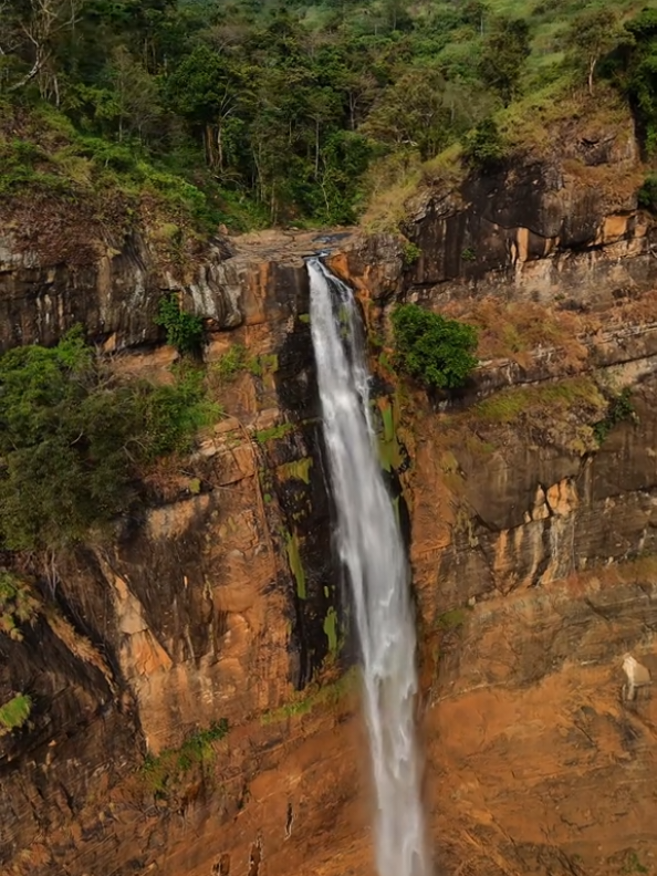 Kamu yakin ini ada di Sukabumi ? #geoparkciletuh #sukabumi #jabaristimewa #fypage #mpap 