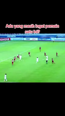 Ada yang masih ingat pemain satu ini? Dia hampir mebalas semua kekalahan timnas dipertandingan lalu Indonesia vs Qatar dengan telak sekor 5-6 Awalnya indonesia kalah 6-0 setelah ripaaldo main di menit minim dia bisa membalas kekalahan indonesia dan akhirnya menit berakhir dengan sekor 6-5 #timnasgaruda #beritasepakbola #beritabola 