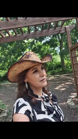 #angelaaguilar 