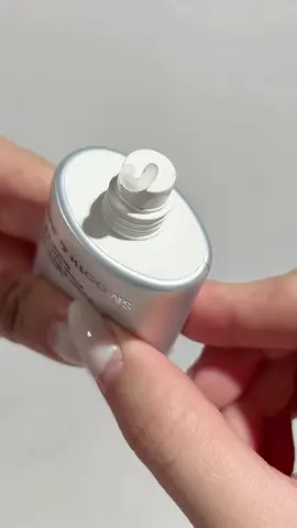 Like a whole new base 🤯 ID: 165869699 #PoreBlurring #PrimerMagic #FlawlessSkin #SoftMatte #BlurEffect #MakeupPrimer #SmoothFinish #MatteMakeup #SHEGLAMMusthaves #SHEGLAM