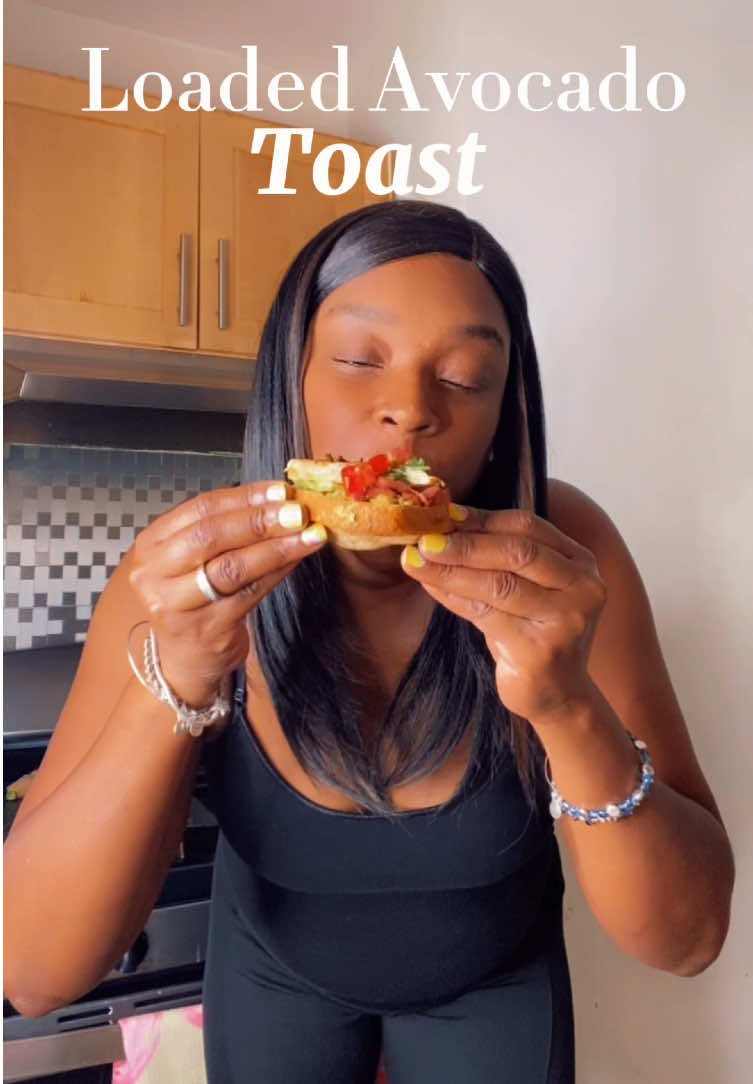 Loaded Avocado Toast Be So 🔥 Y’all , if you’re wanting to eat clean but still tasty and maintain your weight this loaded avocado toast is so good  Everything you’ll need  Turkey bacon  Avocado  Egg  Pico ( tomato, red onion , cilantro , lime )  Chill oil or past ( optional)  And boom you have a super yummy filling breakfast 🤏🏾 SB: I’ll be working out to tighten up my mid  section and to gain more muscle 💪🏾 #avocadotoast #loadedavocadotoast #cleaneating #bakerskitchen 