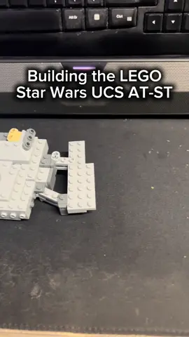 Building the LEGO Star Wars UCS AT-ST (Bag 2) #lego #legocreator #legostarwars #ultimatecollectorseries #legoucs 