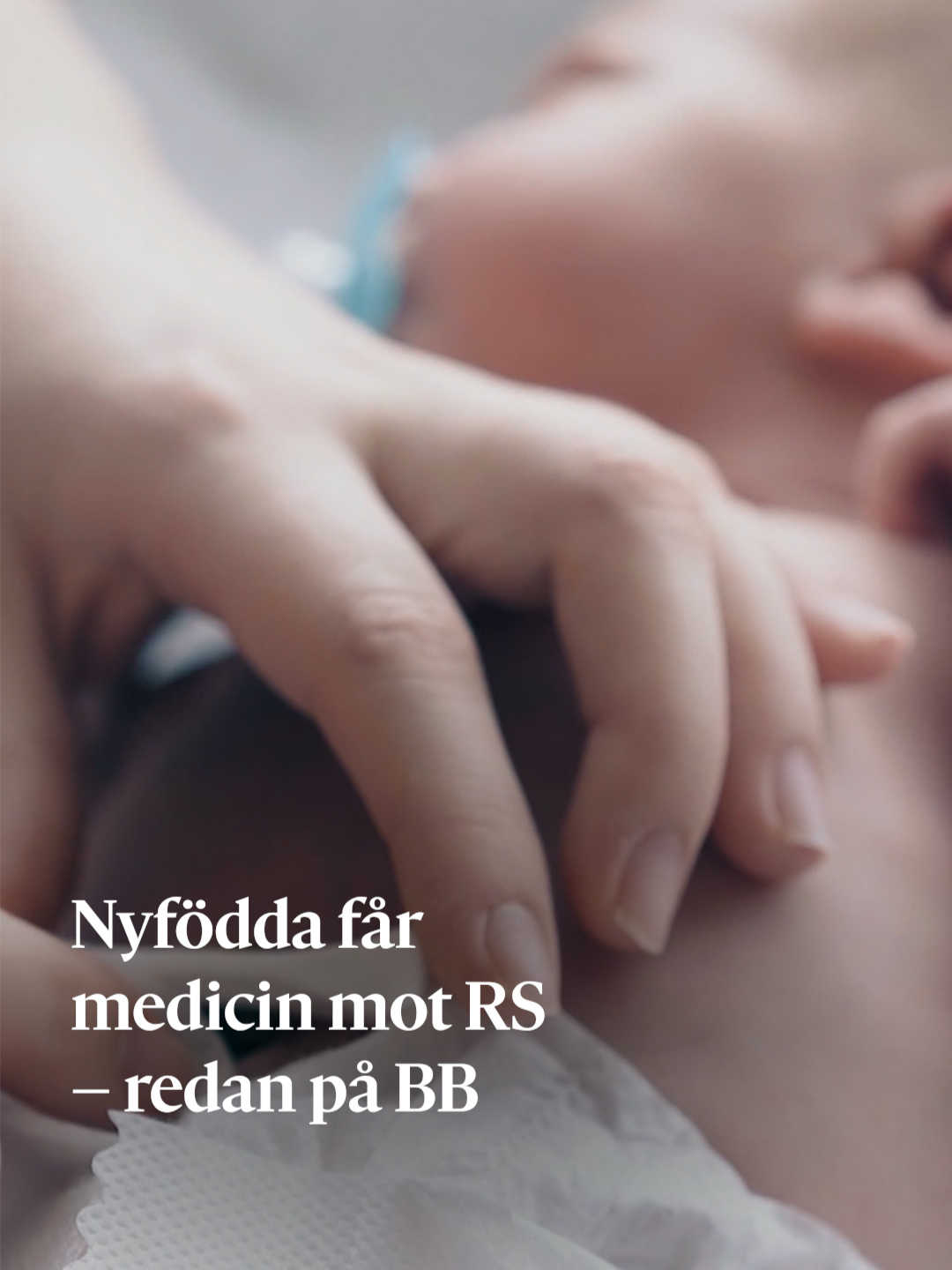 I vinter ska färre spädbarn bli svårt sjuka av RS-virus, tack vare en ny behandling mot sjukdomen. Från och med onsdagen erbjuds injektionen till alla nyfödda – direkt på BB. Text: Filip Persson
