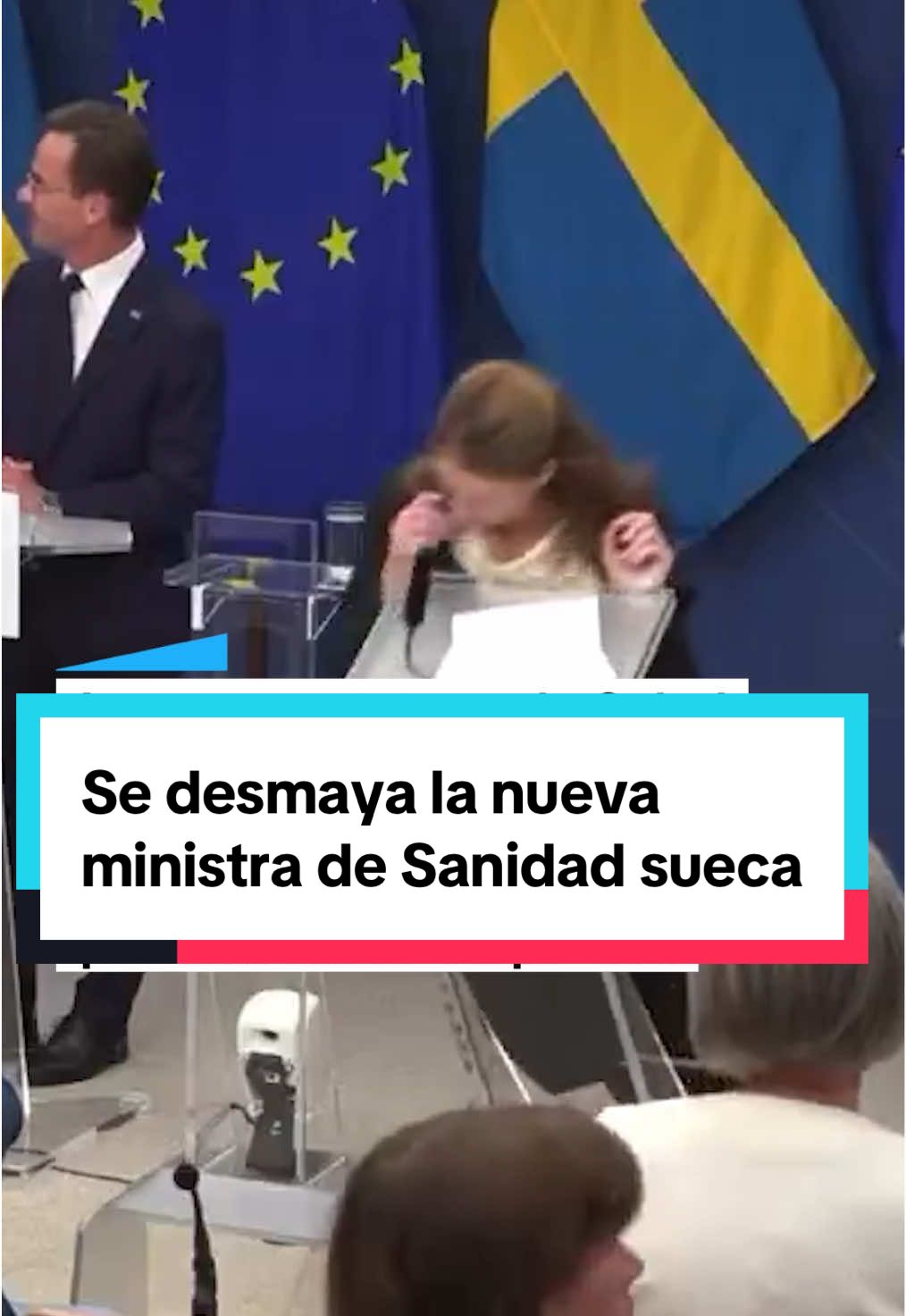 La nueva ministra sueca de Sanidad ha sufrido un desmayo durante su primera rueda de prensa. Según ella, ha sido a causa de un bajón de azúcar en la sangre. No ha sufrido heridas importantes y se encuentra en buen estado #suecia #sanidad #desmayo #noticiastiktok #caidas 
