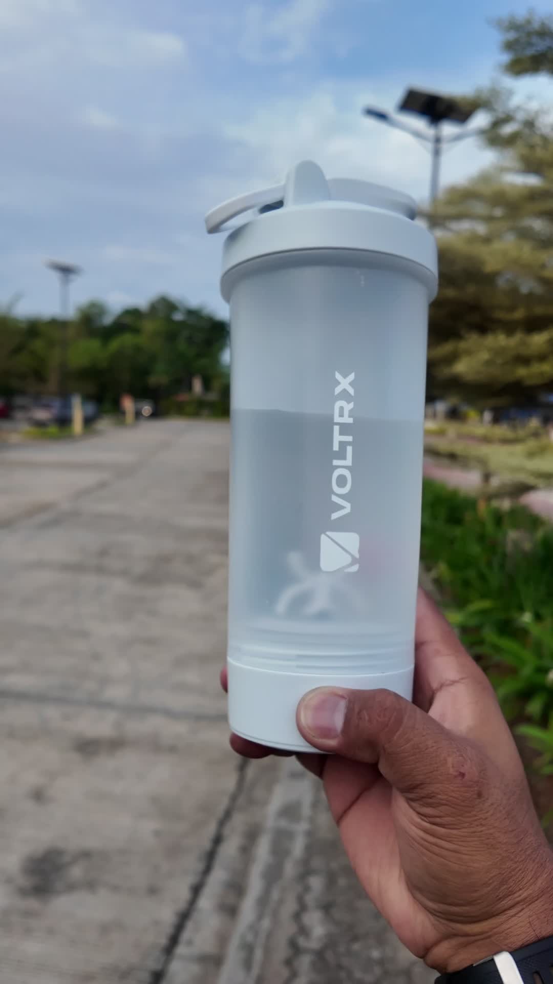 Your old shaker? 🗑️ Forget it.
The Voltrx Merger Bottle is here — powerful vortex mix 🌪️, sleek design, and spill-proof for every workout 💪🔥
This is THE gym essential you didn’t know you needed.
🛒 Tap the basket link in this video to grab yours now! #waterbottle #waterbottles #hydroflask #smartwaterbottle #insulatedwaterbottle #shakerbottle #vitamix #bestwaterbottle #blenderbottle #waterbottlereview #Voltrx #MergerBottle #ProteinShaker #GymEssentials #TikTokMadeMeBuyIt #FYP #ForYou #ForYouPage #Trending #Viral #GymTok #FitTok #FitnessAddict #SmoothShakes #GymLife #WorkoutGear #FitnessMotivation #FitnessGoals #PostWorkout #HydrationGoals #ShakerBottle #TikTokFinds #TikTokShop #ViralProducts #FYPシ #TrendingProducts #MustHave #BestBuy #WorkoutDaily #MuscleRecovery #Supplements #ProteinShake #GymVibes #FitnessJourney #HealthAndFitness #USA #GymReady #GymAesthetic #ViralNow #GymStyle #FitnessLifestyle #GymBagEssentials #DailyMotivation
