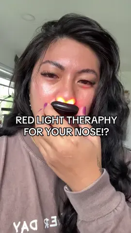 What an interesting invention to have red light therapy for your nose!? I’ll have to give you a progress update - I hope it’ll help me with my overproduction of mucus in my nose 🙃 #breathing #redlighttherapy 