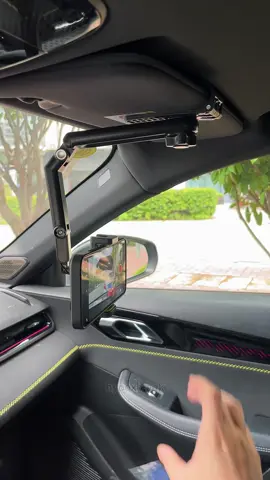 This Cell Phone Holder comes with76%anadjustable clip that firmly attachesit onto any car's sunvisors withoutdamaging them. it's perfect for longdrives or daily commutes where youneed quick access to yourphonewithout compromisingsafety!@YOYOWAY #contentcreation#phoneholder#contentcreatorfinds