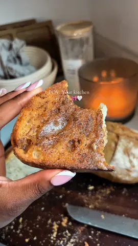I tried making a brownie fudge sourdough bread💀😂, fail. The second one was a vanilla bean sourdough amazing delicious 10/10. #briannamensah #ghanatiktok🇬🇭 #nigeriantiktok🇳🇬 #baker #sourdoughbread 