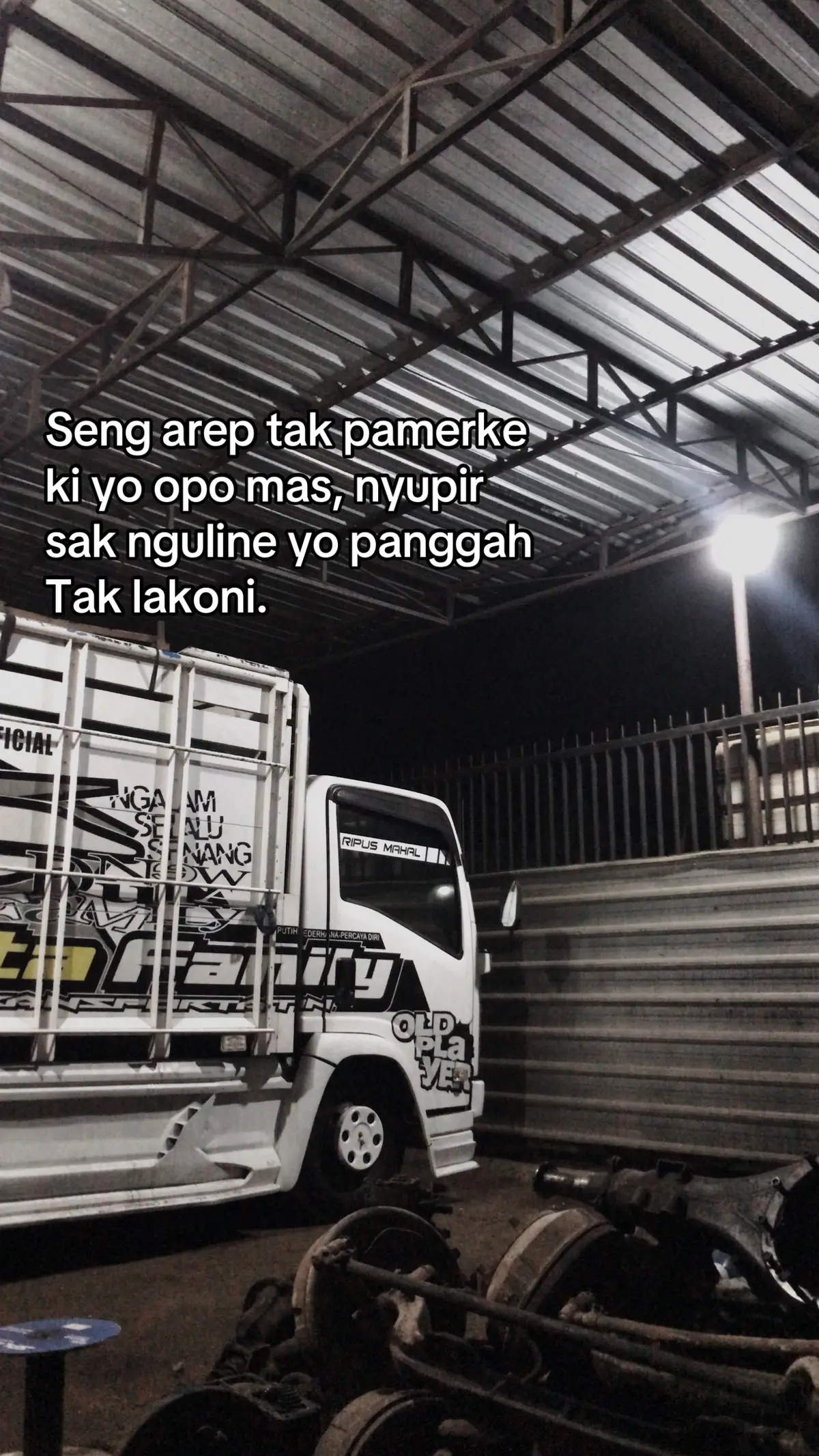 Umur semene selagi ora ngrepoti wong tuo wes termasuk pencapaian☺️😇🤲