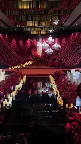 Concept hoàng tráng với tone màu đỏ quyền lực🌺#viharachou #luxurywedding #weddingvibes #wedding