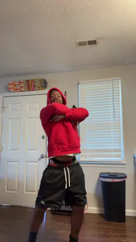 🎤: @chrisbrownofficial #fyp #foryoupage this dance is smooth asf he should put me in his video plz 