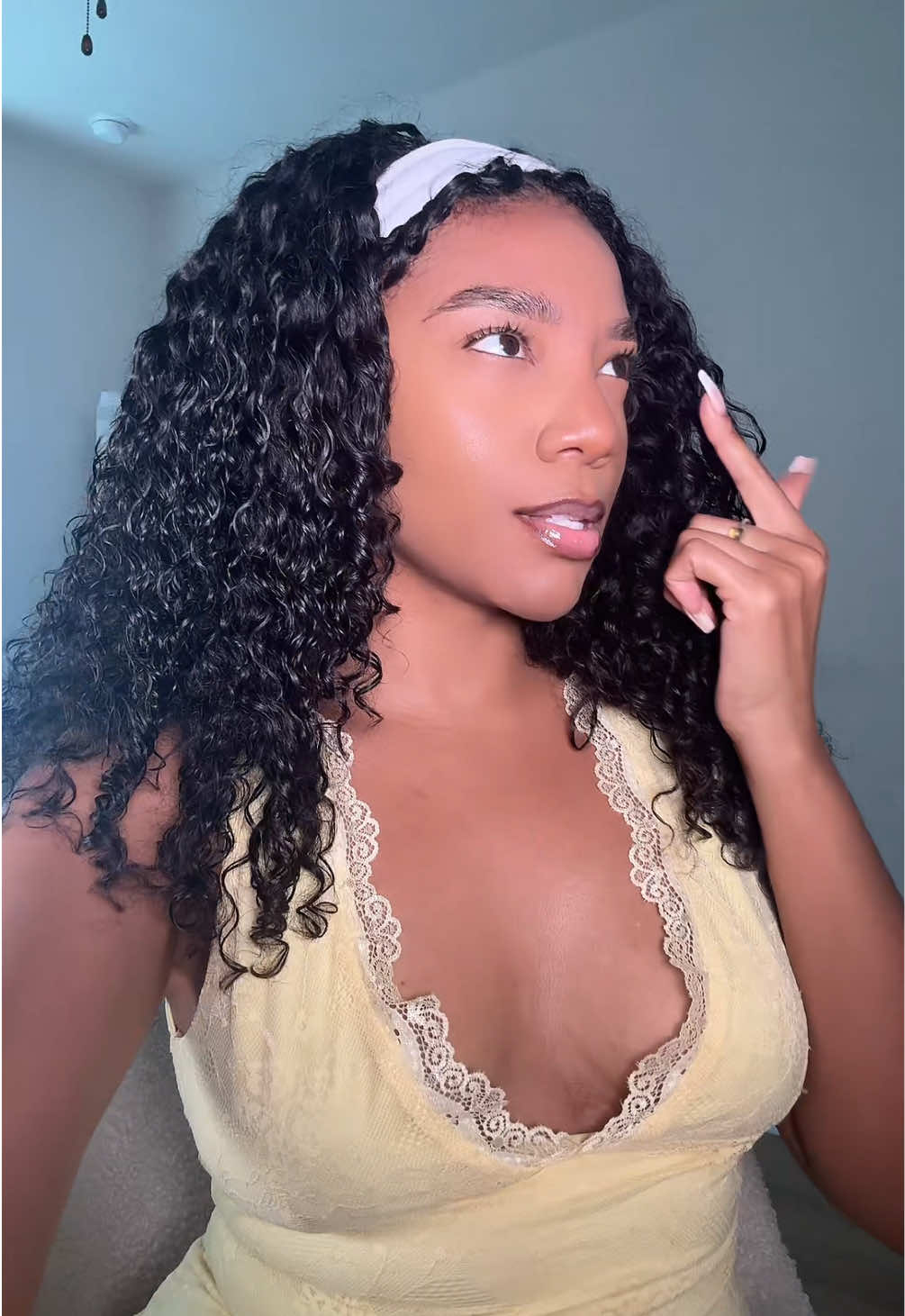Taking this hair out today . Had to get some content before we say good bye ✌🏽 #crochethumanhair #ygwigs #waterdeepwave #yellowdress 