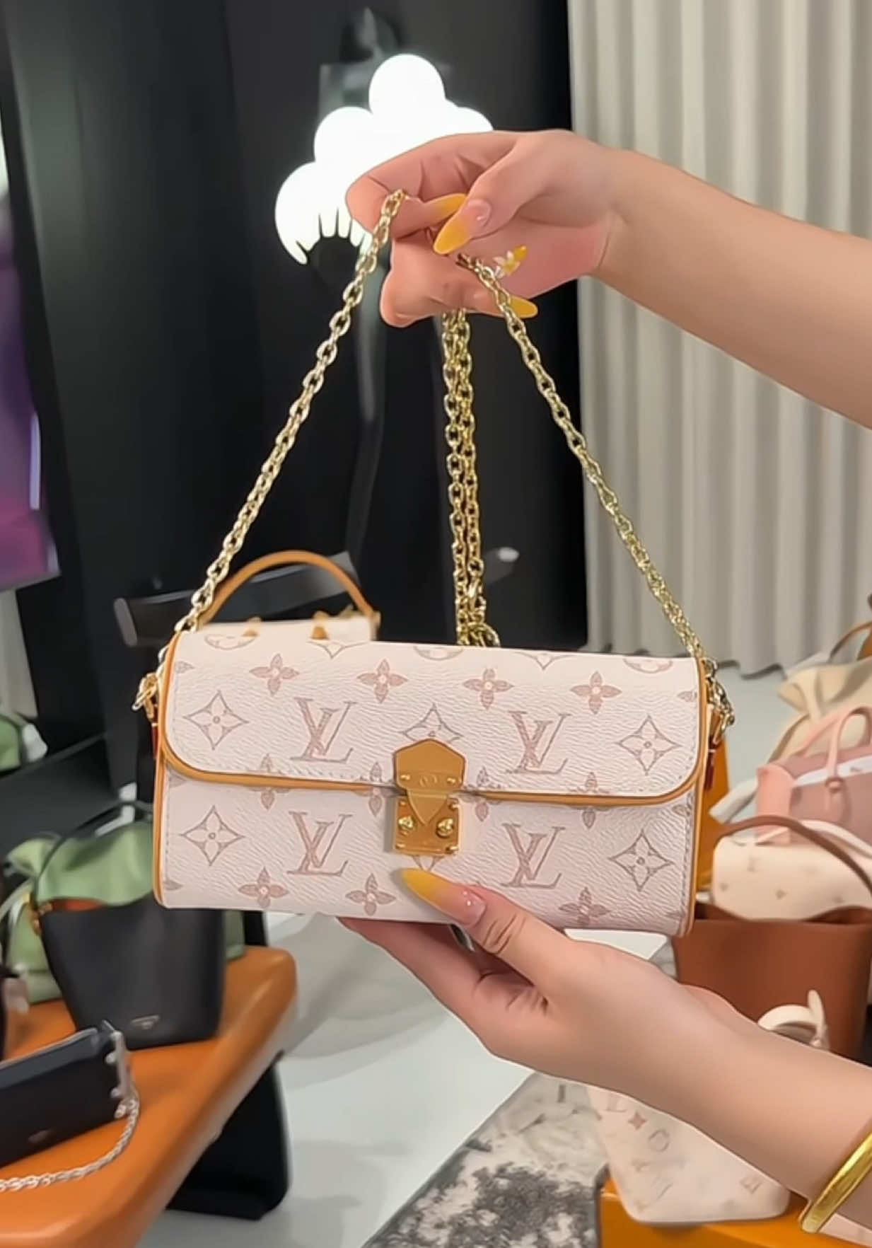 #luxury #fyp #handbags #unboxing #bags #bag #luxurybag 