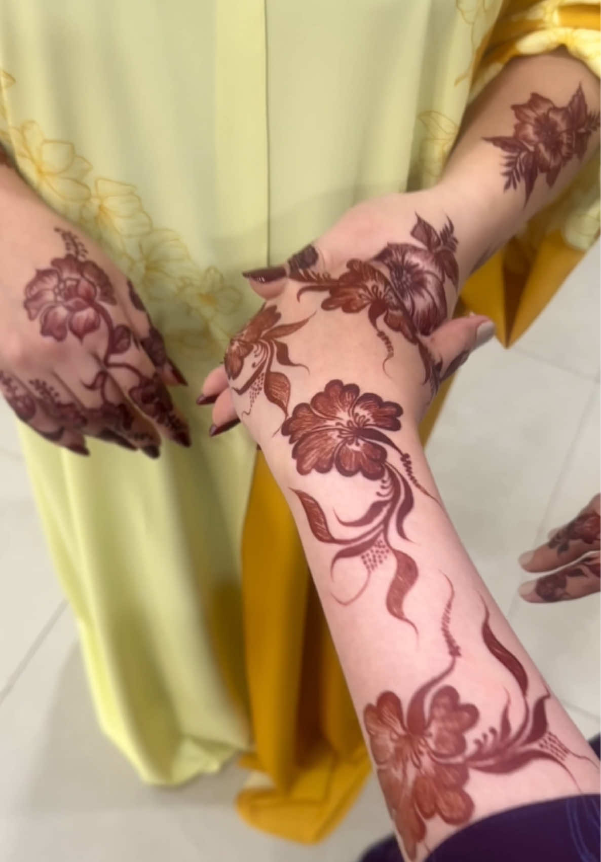 @Lebeautique spa 😍😍😍 #henna #trendingnow #myartwork #bridalhenna #hennadesign #hennanight #hennatiktok 