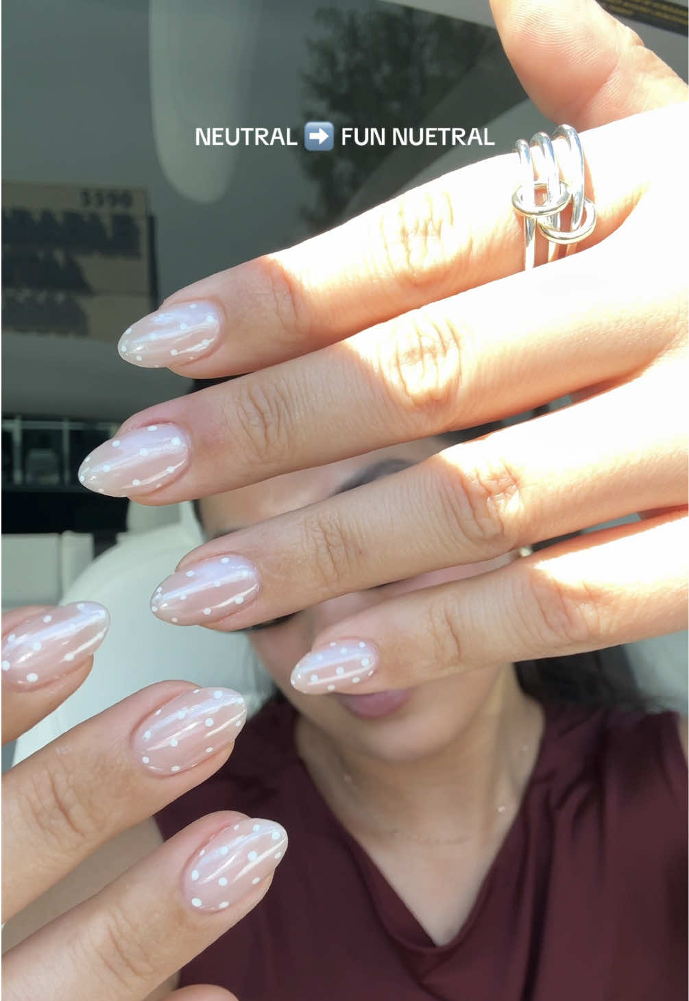 Into polka dots & stripes these days ✨ #freshnails #neutralnails #nailinspiration 