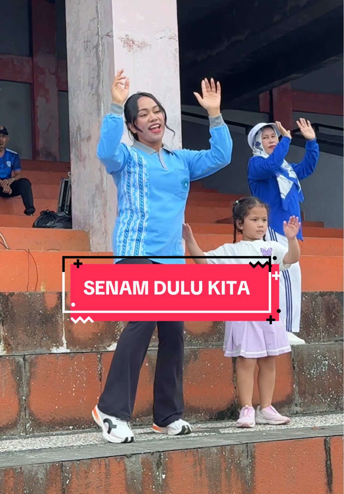Senam bareng ibu-ibu pkk 🥰😁 #senamsehat #senam 