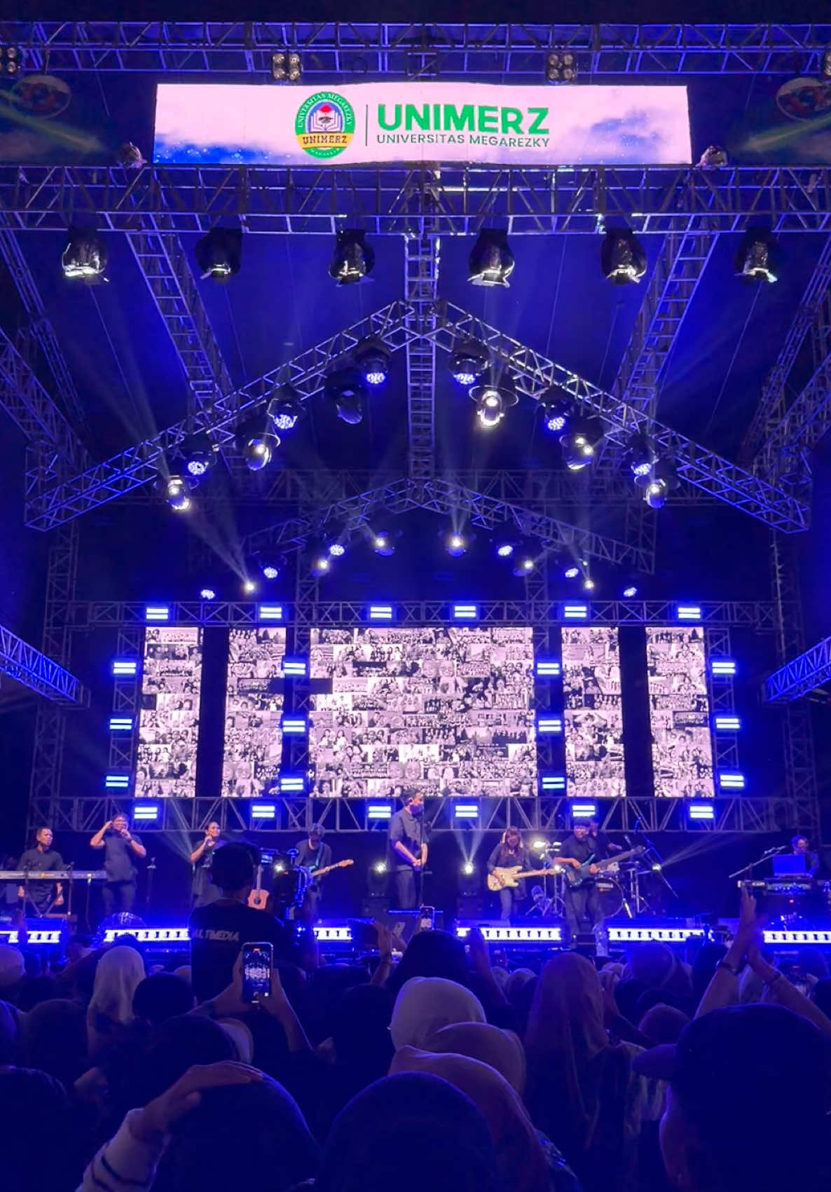 17 Tujuh Belas - Tulus di Unimerz Festival 2025 #tulus #unimerzfestival2025 #universitasmegarezkymakassar 