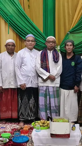 Bersama Almukarrom Guru H.Ahmad Shofa Darussalam  di musholla Darul Huda Gg.warga dua Karangan putih kelurahan Keraton Martapura Kab_Banjar 10/september/2025 M