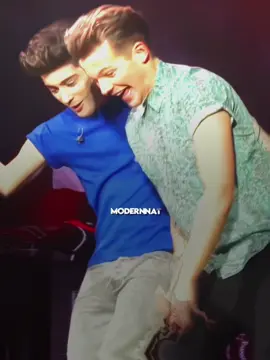long way from 2015 twitter #onedirection #louistomlinson #zaynmalik #1d #louisandzayn 