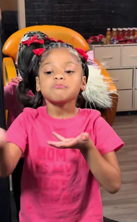 So much personality in a little body😂🧡 she ready for her 1st grade pictures 🥰