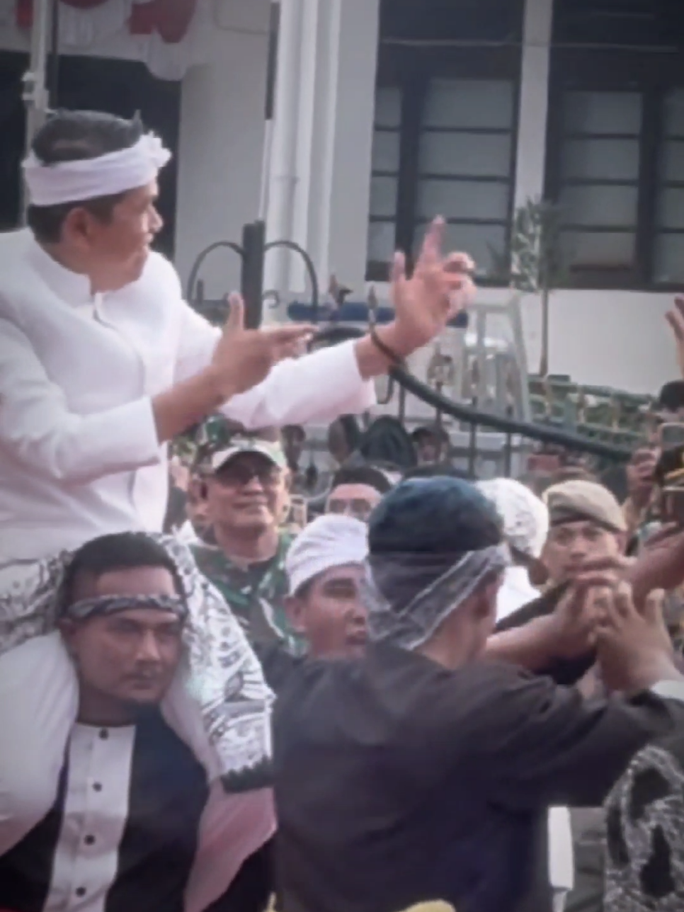 kang dedi the best  #kangdedimulyadi  #kdm #bapakaing  #CapCut 