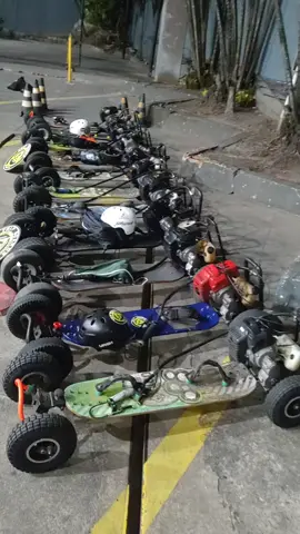 ESK8 Paulista skate motorizado 50cc amigos diversão adrenalina Santos-SP Trip boards carve Motor Esporte Hobby Mobilidade sao paulo aventura offroad SKT #skateboard #motorized #gaspowered #ride #board 